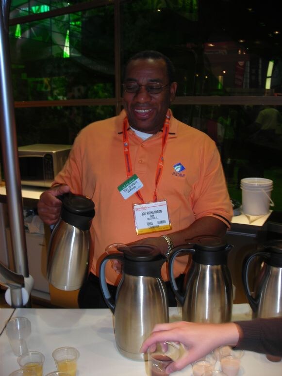 Joe Richardson of ADM at the ADM exhibit at IFT 2007.