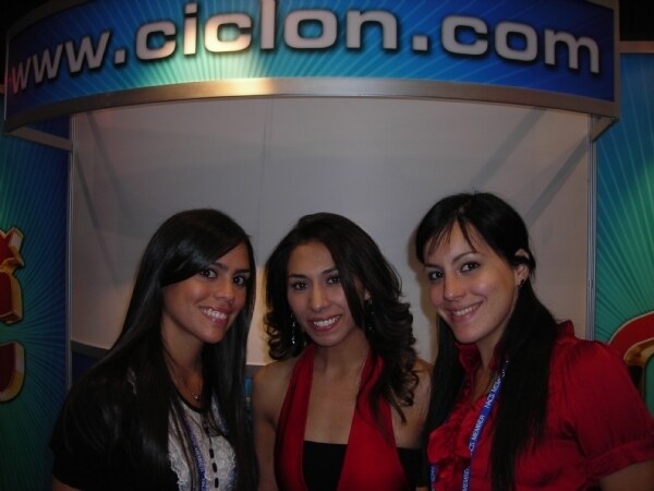 Photo unavailable. Image associated with Cyclon Energy at the NACS 2008 trade show, per the archive title showing women at the display.